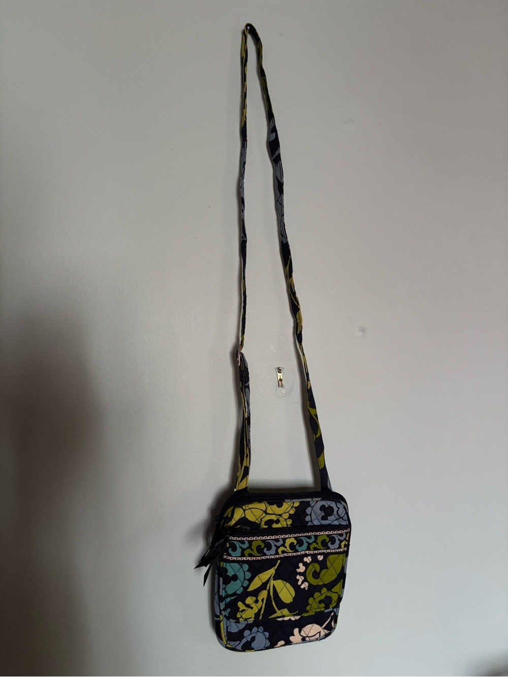 Disney Vera Bradley Floral Quilted Crossbody Bag in Black/Green Crossbody Bag